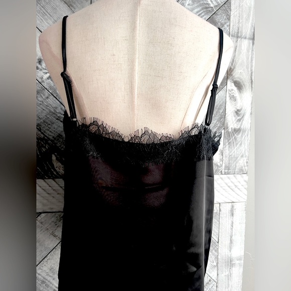 CUPCAKES AND CASHMERE SAVANNAH HEAVY SATIN EYELASH LACE CAMISOLE - Picture 6 of 8